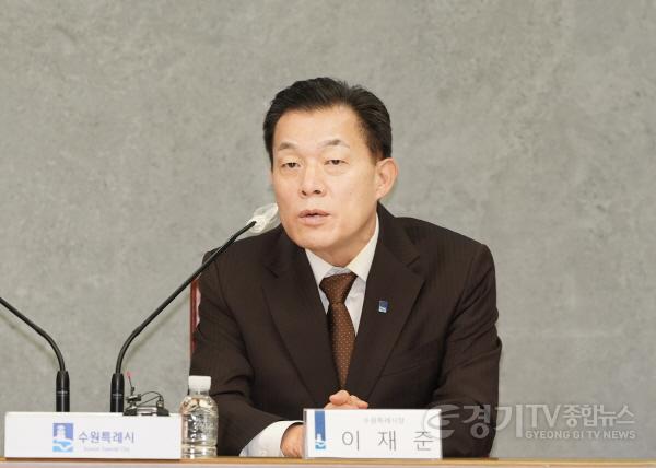 [크기변환]1-2.수원시,대한임상병리사협회 경기도회와 협약 체결…지역보건의료사업 활성화 위해 협력 약속.jpg