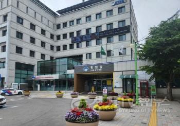 [크기변환]02 양평군청 민원실 전경.jpg