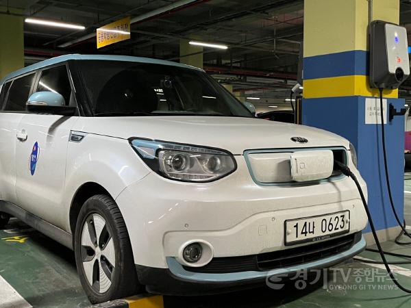 [크기변환]1-2. 용인특례는 올해 수소차와 전기차 등 친환경 자동차 3388대를 보급키로 하고 보조금 지원신청을 받는다. 사진은.jpg