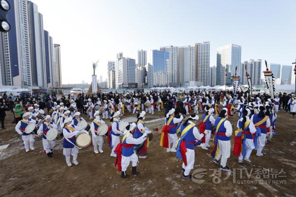 [크기변환]1-7. 정월대보름 축제(농악).jpg
