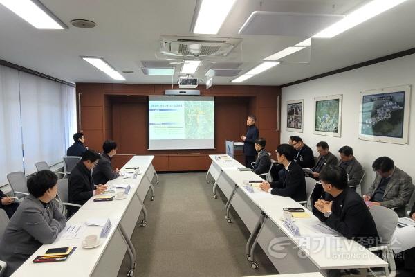 [크기변환]20250213 용인특례시의회 도시건설위원회, 용인도시공사 주요 사업 현황 점검(2).jpg