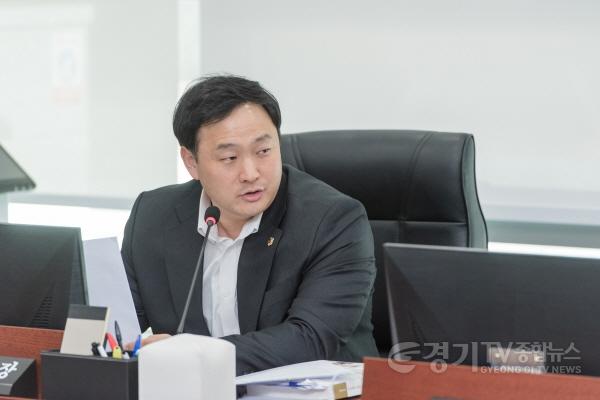 [크기변환]250218 고준호 의원, 하늘이사건 끔직한사건을 sns로 끝내는 김동연 지사 비판 (1).jpg