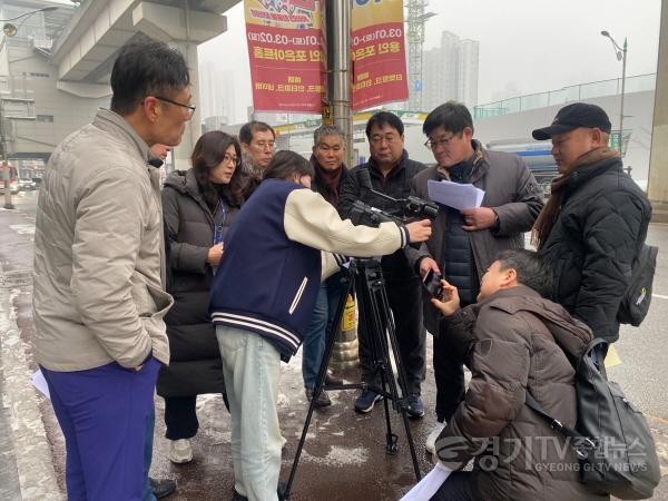 [크기변환]9. 용인특례시는 지난 12일 미세먼지 민간 감시원을 대상으로 비산먼지 발생 공사장 점검 및 운행차 배출가스 단속을 진행했다..jpg