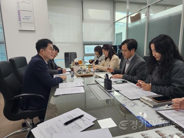 [크기변환]250221 김근용 의원, 불용 정보화장비 개발도상국 지원 조례 추진.jpg