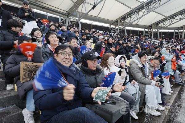 [크기변환]3-5. 화성FC 첫경기.jpg