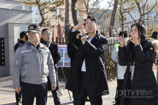 [크기변환]6-1. LED 차량신호등 보조장치 (1).jpg