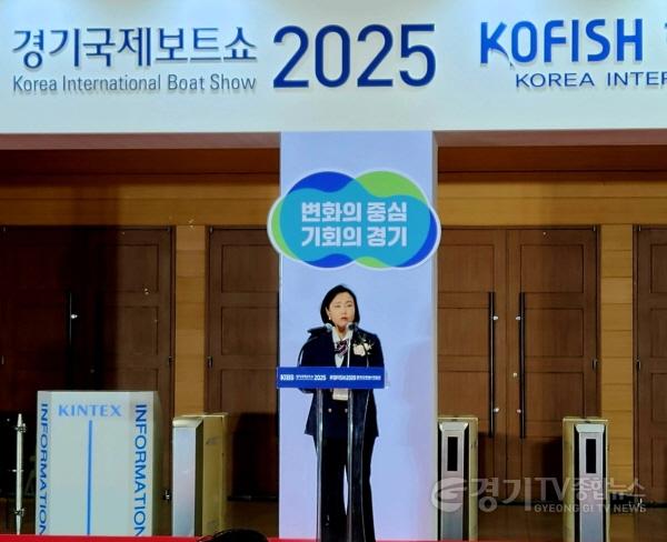 [크기변환]250228 정윤경 부의장, 2025 경기국제보트쇼 개막식 참석...경기도 해양레저산업 발전 위해 최선 다할 것1.jpg