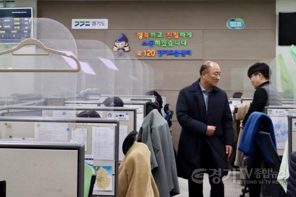 [크기변환]250304 이영희 의원, 경기 120 콜센터 찾아 상담사 근무 여건 직접 확인 (2).jpg