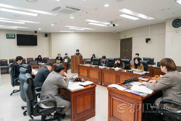 [크기변환]20250304 용인특례시의회  올해 의원연구단체 9개 운영(3).jpg