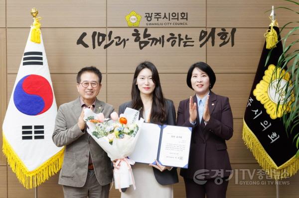 [크기변환]3월 칭찬공무원.jpg