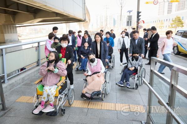 [크기변환]20250313 용인특례시의회 문화복지위원회, 발달장애인 사회적응훈련 참여(2).jpg
