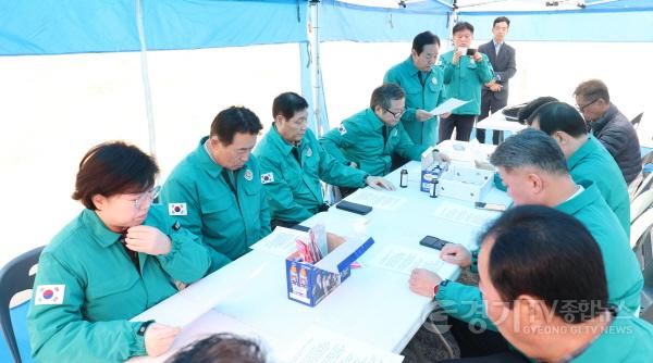 [크기변환]250314 경기도의회, 포천 오폭 사고 주민 격려 나서2.jpg