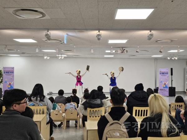 [크기변환][사진자료] 용인시민무용아카데미_하루배움마당_얼쑤탈춤이좋아_01.jpg