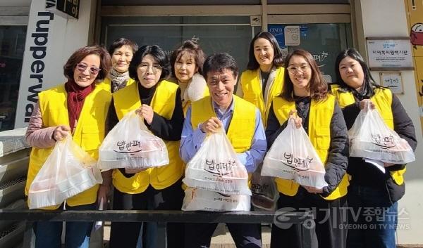[크기변환]7-3. 상현1동, 반찬 나눔으로 이웃 사랑 실천.jpeg