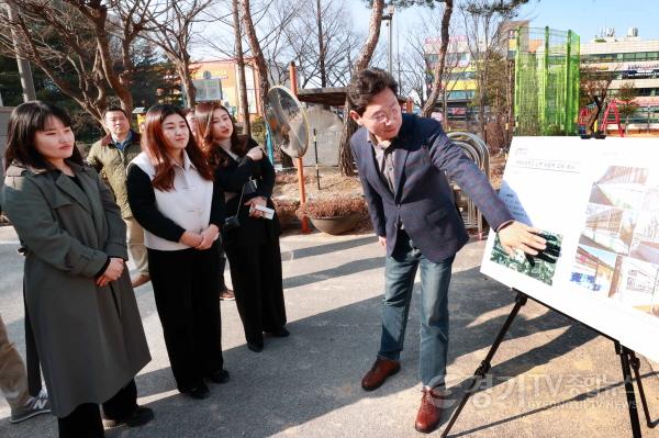 [크기변환]1-3. 이상일 용인특례시장이 21일 역북초에서 현장점검을 했다.jpg