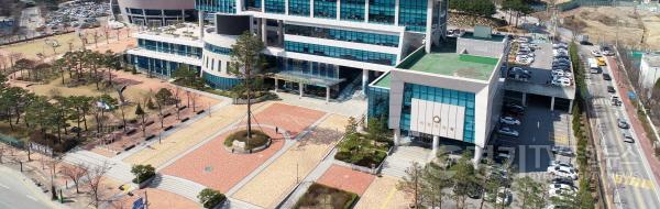 [크기변환]이천시의회 전경.jpg