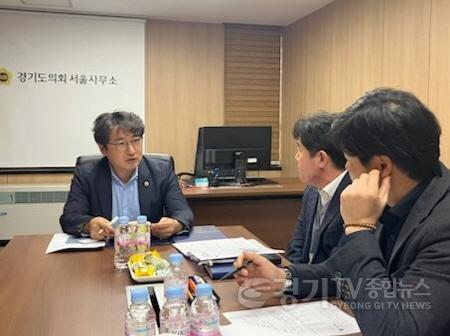 [크기변환]250325 조성환 의원, 소방안전센터 및 119구급차 추가 확보 논의 (1).jpg