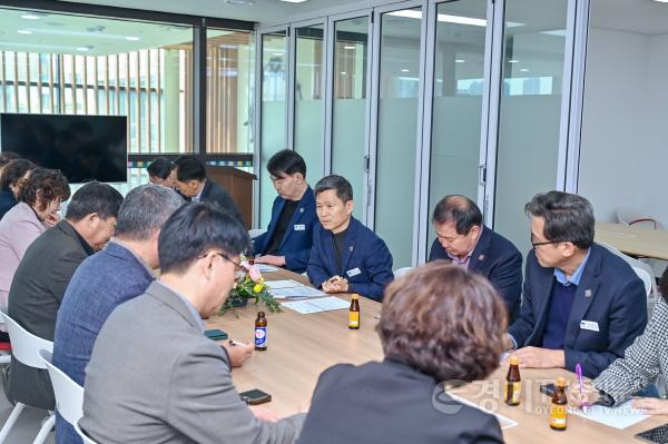 [크기변환]01-1 산불예방 긴급대책회의 사진 1.jpg