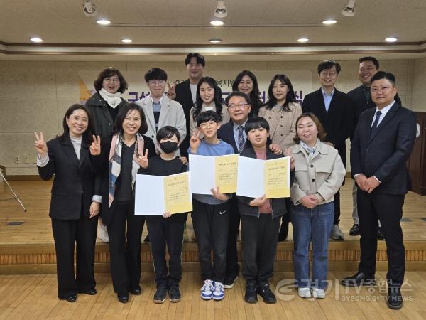 [크기변환](20250402) 용인교육지원청 보도자료(구성초, 탐구중심 발명으로 열어가는 미래교육) 사진1.jpg