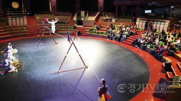 [크기변환]1-2. 2025 세계기자대회.jpg