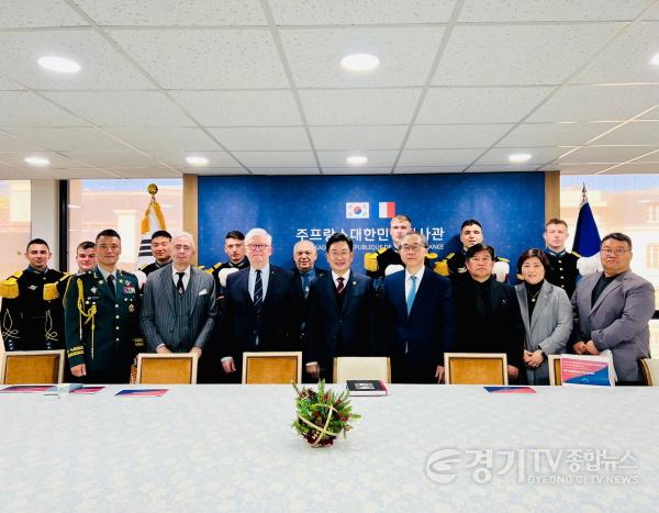 [크기변환]01-3 파리-주프랑스 한국대사관 방문2.jpg