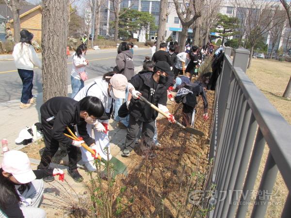 [크기변환]1-2 평택시 제80회 식목일 맞이 시민과 함께하는 나무 심기.JPG