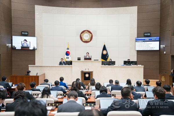 [크기변환]20250409 용인특례시의회, 제292회 임시회 개회(1).jpg