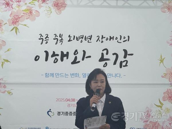 [크기변환]250409 정윤경 부의장, 모두가 차별없이 살아가는 포용적 공동체를 만들기 위해 노력할 것.jpg