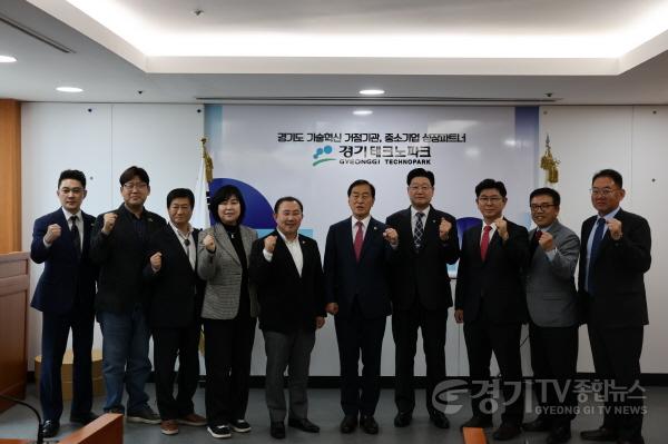 [크기변환]250414 김철현 의원, 경기테크노파크 현장방문... 인공지능 기반 혁신 생태계 조성 강조.JPG.jpg