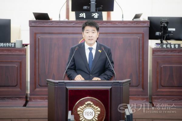 [크기변환]사진7) 기념사하는 배정수 의장.jpg