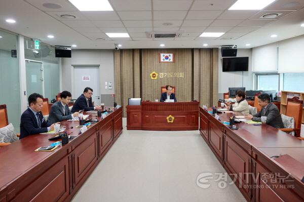 [크기변환]250415 후반기 제6차 의정홍보위원회 개최 (2).jpg