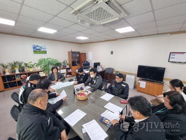 [크기변환]1.간담회_연구실배경 사진.jpg