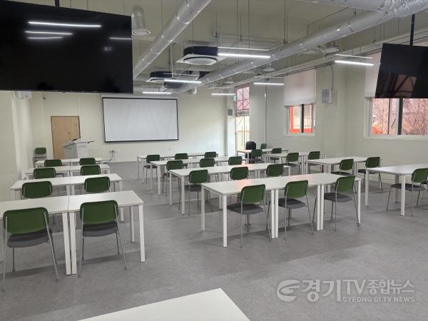 [크기변환][첨부파일] 경기창작캠퍼스 세미나실 사진.jpg
