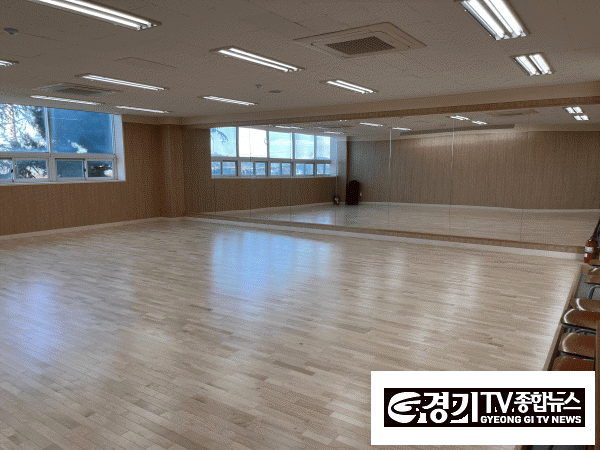[크기변환][첨부파일] 경기창작캠퍼스 무용실 사진.png