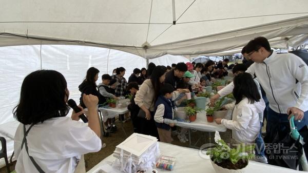 [크기변환]3 2025년 어린이 반려식물 가꾸기 체험행사 시민들의 높은 만족도.jpg
