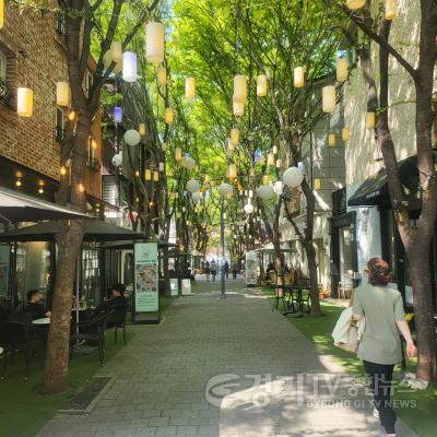 [크기변환]5. 보정동카페거리 전경.jpg