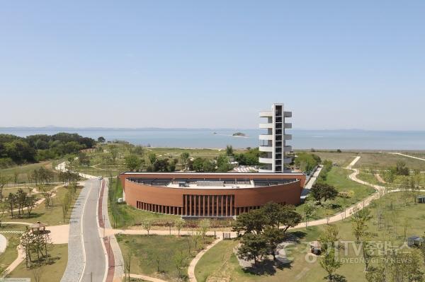 [크기변환]5-3. 매향리평화기념관 전경.jpg