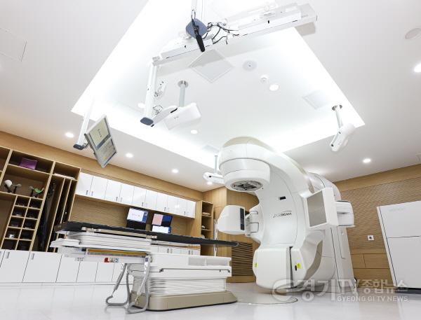 [크기변환][사진 2] 트루빔 선형가속기.jpg