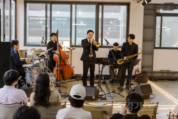 [크기변환]봄꽃포레 숲숲라이브 (1).JPG