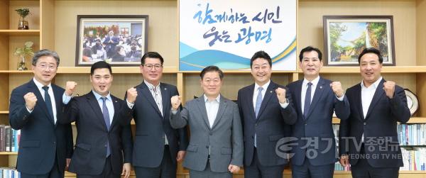 [크기변환]250425 김진경 의장, 광명 의정정책추진단 현장 방문 (3).jpg