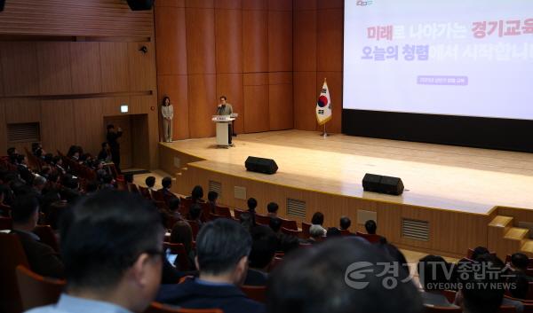 [크기변환]250428_임태희_교육감__“공직자__절대로_안_되는_것은_끝까지!_되는_일은_처음부터_깔끔하게!”(사진2) (1).JPG