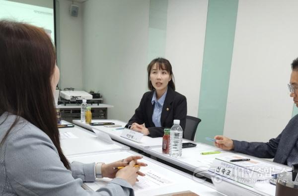 [크기변환]250502 이인애 의원, 경기남부청소년성문화센터 현장 방문(1).jpg