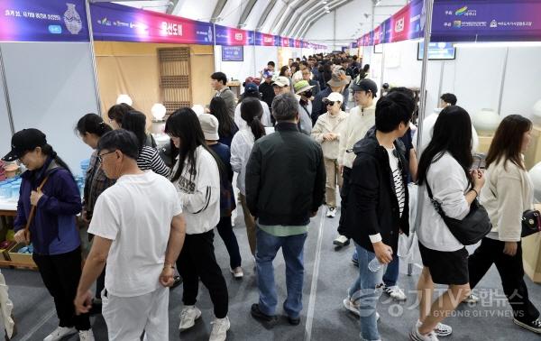 [크기변환]01-여주시, 도자기 ‘완판’ 행렬! 제37회 여주도자기축제, 78만 인파 몰리며 지역경제 들썩 1.jpg