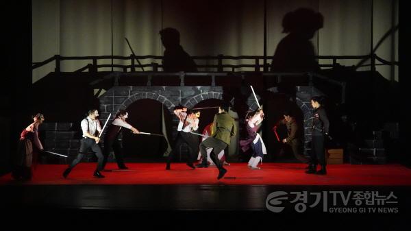 [크기변환]4. 제1회 대한민국 대학연극제_서울예술대학교 공연.JPG