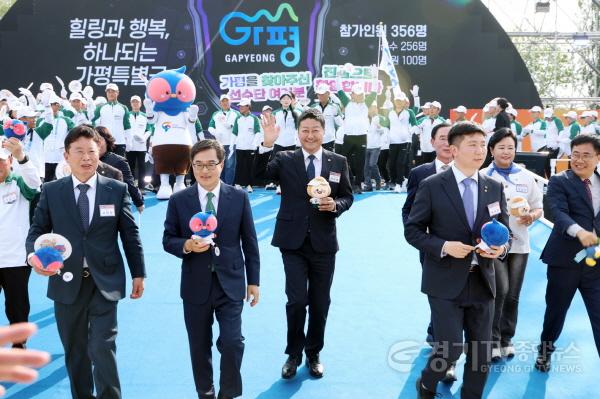 [크기변환]250515 김진경 의장, 제71회 경기도체육대회 개회식 참석해 참가선수들 응원 (2).jpg