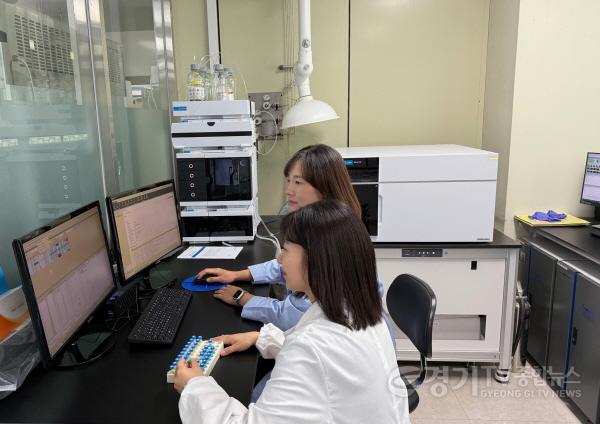 [크기변환]4. 용인특례시 8년 연속 잔류농약 분석능력 세계적 수준 입증.jpg