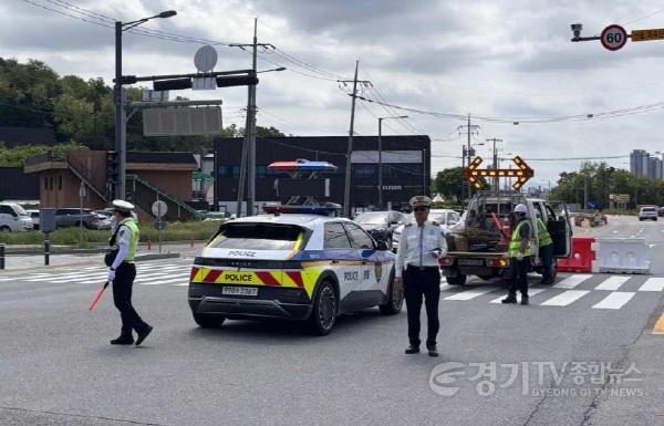 [크기변환]2-2 2025년 여름철 자연재난 대비 세교지하차도 차단훈련.jpg