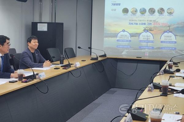 [크기변환]250526 유영일 의원, 제3차 경기도 경관계획 및 범죄예방 도시환경디자인 기본계획 연구용역 착수보고회 참석 (2).jpg