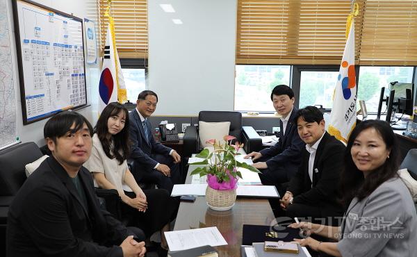 [크기변환][사진자료] 경상원-경기도주식회사 정담회 단체사진.JPG