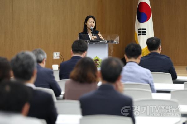 [크기변환]250530 경기도의회, 관리자 대상 성희롱 등 예방 및 고충상담 대응 역량 강화 교육 실시 (2).JPG.jpg
